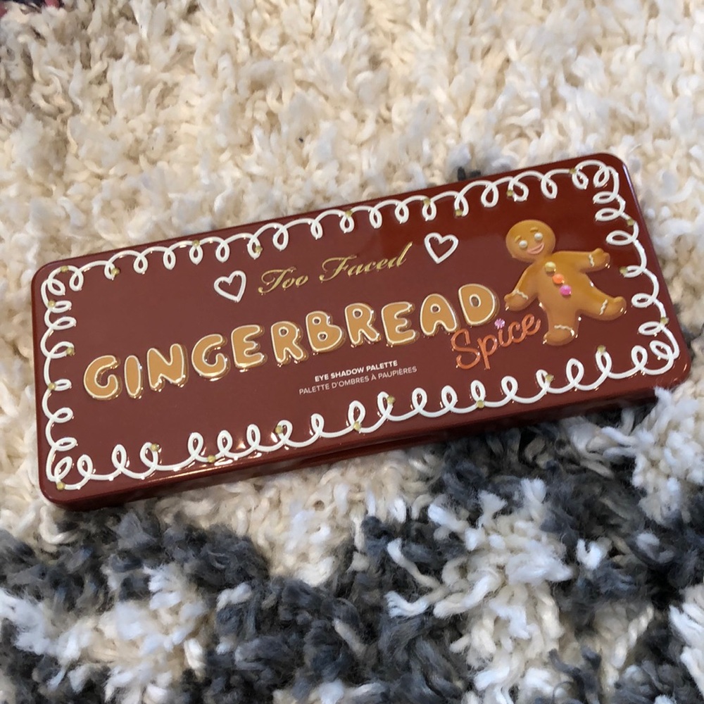 Too faced gingerbread palatte